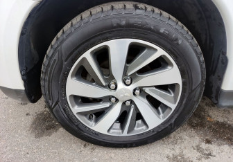 Подержанный автомобиль Mitsubishi ASX 2014 года (10 фото)