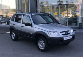 Подержанный автомобиль Chevrolet Niva 2018 года (3 фото)