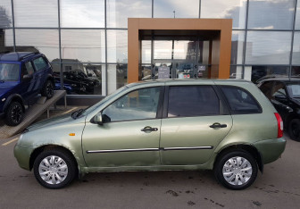 Подержанный автомобиль LADA (ВАЗ) Kalina Wagon 2009 года (8 фото)