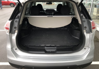 Подержанный автомобиль Nissan X-Trail 2016 года (9 фото)