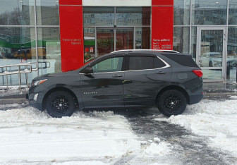 Подержанный автомобиль Chevrolet Equinox 2020 года (8 фото)
