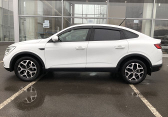 Подержанный автомобиль Renault Arkana 2020 года (4 фото)