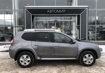 Подержанный автомобиль Nissan Terrano 2021 года (4 фото)