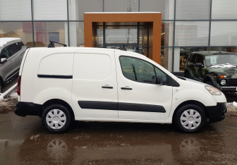 Подержанный автомобиль Peugeot Partner 2013 года (4 фото)