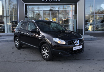 Подержанный автомобиль Nissan Qashqai 2011 года (3 фото)
