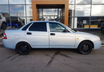 Подержанный автомобиль LADA (ВАЗ) Priora Sedan 2007 года (4 фото)