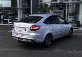 Подержанный автомобиль LADA (ВАЗ) Granta Liftback 2024 года (5 фото)