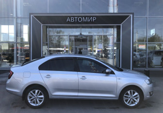 Подержанный автомобиль Skoda Rapid Liftback 2019 года (4 фото)