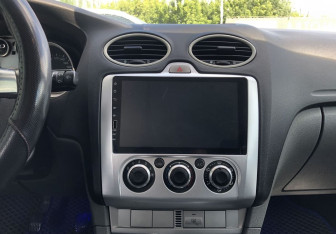 Подержанный автомобиль Ford Focus Sedan 2008 года (14 фото)