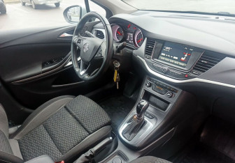 Подержанный автомобиль Opel Astra Wagon 2020 года (14 фото)