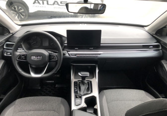 Подержанный автомобиль Geely Emgrand 2023 года (10 фото)