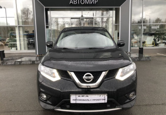 Подержанный автомобиль Nissan X-Trail 2015 года (2 фото)