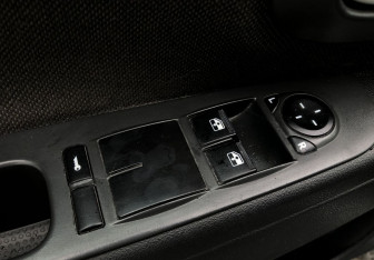 Подержанный автомобиль LADA (ВАЗ) Priora Sedan 2013 года (13 фото)