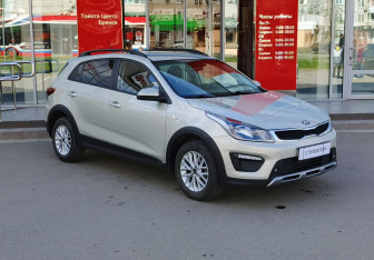 Подержанный автомобиль Kia Rio Hatchback 2019 года (3 фото)