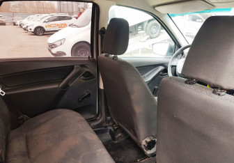 Подержанный автомобиль LADA (ВАЗ) Granta Sedan 2017 года (10 фото)