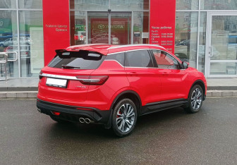 Подержанный автомобиль Geely Coolray 2022 года (5 фото)