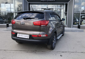 Подержанный автомобиль Kia Sportage 2014 года (5 фото)