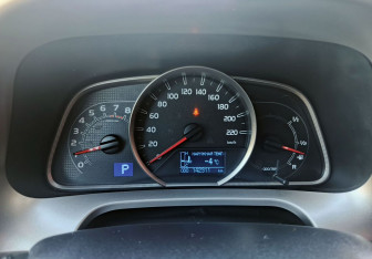 Подержанный автомобиль Toyota RAV4 2013 года (13 фото)