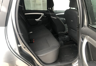 Подержанный автомобиль Nissan Terrano 2021 года (11 фото)