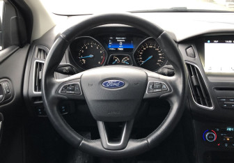 Подержанный автомобиль Ford Focus Sedan 2019 года (12 фото)