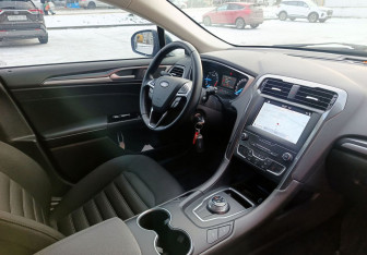 Подержанный автомобиль Ford Mondeo Wagon 2019 года (12 фото)