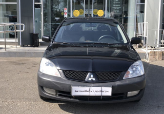 Подержанный автомобиль Mitsubishi Lancer Sedan 2007 года (2 фото)