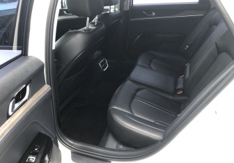 Подержанный автомобиль Kia K5 2021 года (11 фото)