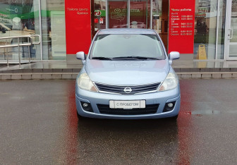 Подержанный автомобиль Nissan Tiida Sedan 2012 года (2 фото)