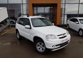 Подержанный автомобиль Chevrolet Niva 2016 года (3 фото)