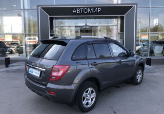 Подержанный автомобиль Lifan X60 2016 года (5 фото)