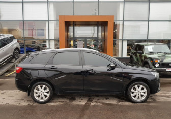 Подержанный автомобиль LADA (ВАЗ) Vesta Wagon 2020 года (4 фото)