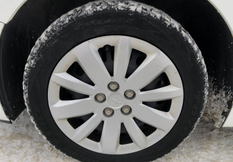 Подержанный автомобиль Chevrolet Cruze Sedan 2011 года (15 фото)