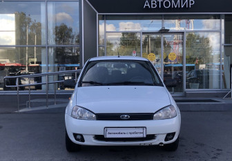 Подержанный автомобиль LADA (ВАЗ) Kalina Hatchback 2013 года (2 фото)