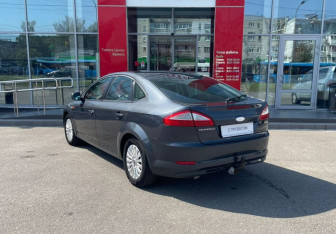 Подержанный автомобиль Ford Mondeo Sedan 2008 года (7 фото)