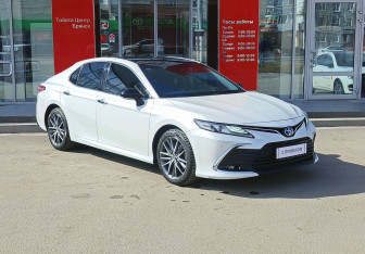 Подержанный автомобиль Toyota Camry Sedan 2022 года (3 фото)