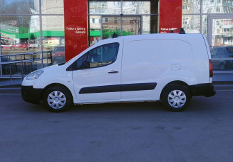 Подержанный автомобиль Peugeot Partner 2013 года (8 фото)