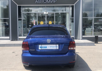 Подержанный автомобиль Volkswagen Polo Sedan 2018 года (6 фото)