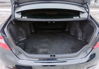 Подержанный автомобиль Toyota Camry Sedan 2012 года (12 фото)