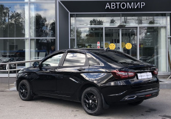 Подержанный автомобиль LADA (ВАЗ) Vesta Sedan 2023 года (7 фото)