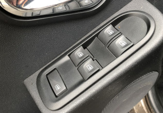 Подержанный автомобиль LADA (ВАЗ) Largus Wagon 2021 года (14 фото)