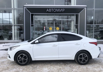 Подержанный автомобиль Hyundai Solaris Sedan 2019 года (8 фото)