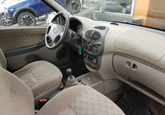 Подержанный автомобиль LADA (ВАЗ) Kalina Wagon 2009 года (9 фото)