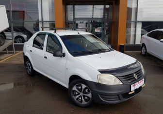 Подержанный автомобиль Renault Logan Sedan 2014 года (3 фото)