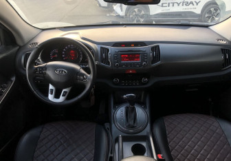 Подержанный автомобиль Kia Sportage 2011 года (10 фото)