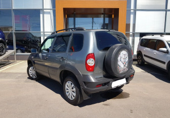 Подержанный автомобиль Chevrolet Niva 2019 года (7 фото)