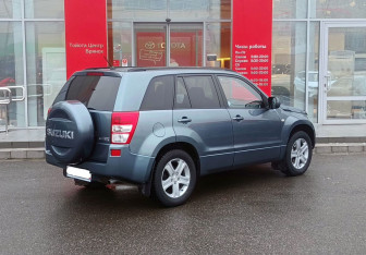 Подержанный автомобиль Suzuki Grand Vitara 2005 года (5 фото)