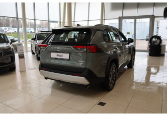 Новый Toyota RAV4 2025 (5 фото)