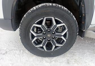 Подержанный автомобиль Changan Hunter Plus 2023 года (10 фото)