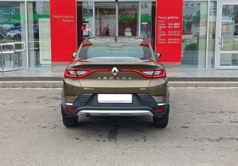 Подержанный автомобиль Renault Arkana 2020 года (6 фото)