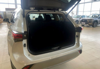 Новый Toyota Highlander 2025 (5 фото)
